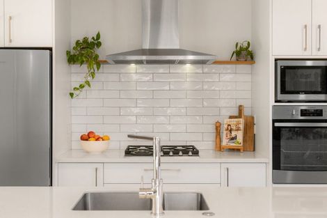 Photo of property in 30 Kuru Place, Papamoa, 3118