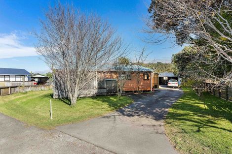 Photo of property in 143 Lorraine Place, Whangamata, 3620