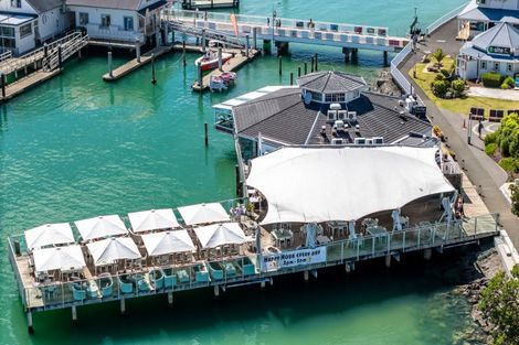 Photo of property in 9 Silver Fern Avenue, Hobsonville, 0616