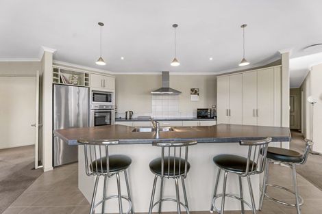 Photo of property in 44 Gibson Place, Papamoa Beach, Papamoa, 3118