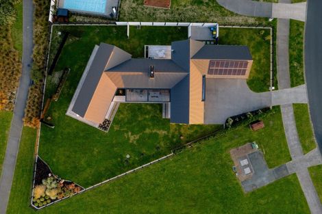 Photo of property in 10 Moemoea Place, Cambridge, 3434