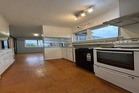 Photo of property in 36 Riverhills Avenue, Pakuranga Heights, Auckland, 2010