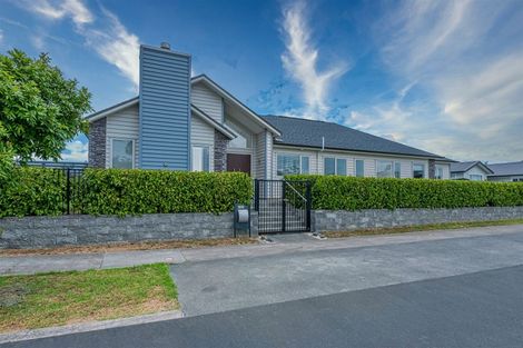 Photo of property in 20c Duke Street, Riverhead, 0820