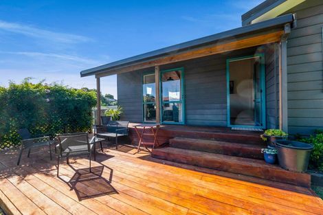 Photo of property in 28b Poplar Grove, Whalers Gate, New Plymouth, 4310