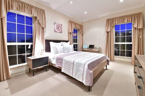 Photo of property in 5 Grovenor Drive, Orewa, 0931