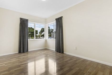 Photo of property in 9a Gloucester Road, Manurewa, Auckland, 2102
