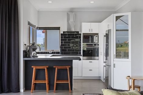 Photo of property in 23 Finlayson Place, Welcome Bay, Tauranga, 3112