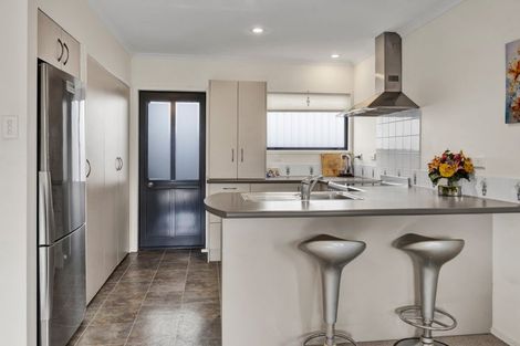 Photo of property in 106 Smart Road, Glen Avon, New Plymouth, 4312