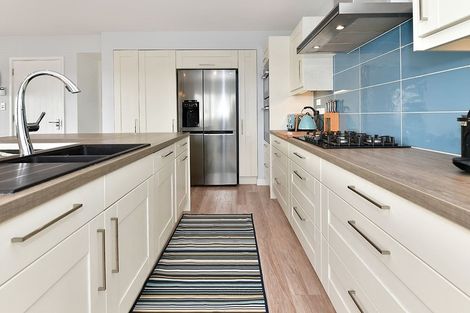 Photo of property in 33a Rosario Crescent, Red Beach, 0932