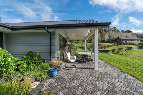 Photo of property in 11 Lochinvar Lane, Acacia Bay, Taupo, 3385