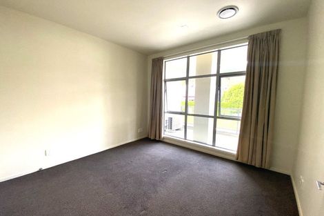 Photo of property in 2/20 Main Road, Tawa, Wellington, 5028