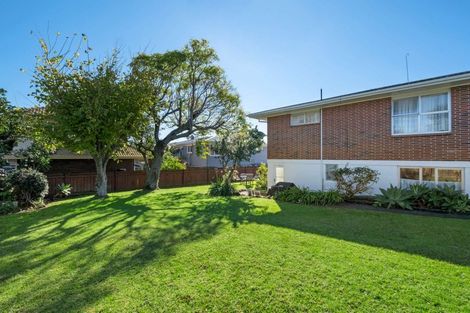 Photo of property in 26 The Boulevard, Sunnyhills, Auckland, 2010