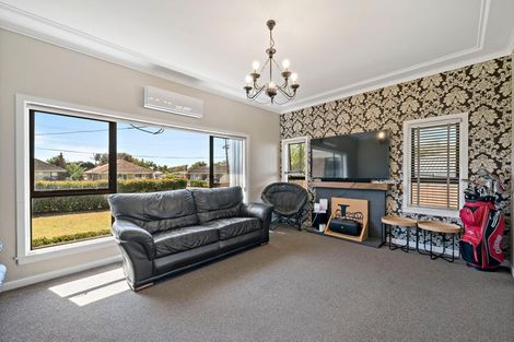 Photo of property in 25 Fairview Road, Papatoetoe, Auckland, 2025