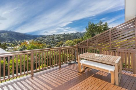 Photo of property in 17 Greenwich Grove, Stokes Valley, Lower Hutt, 5019