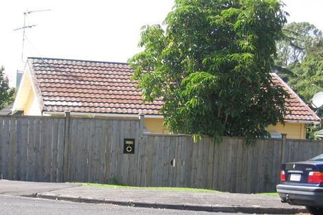 Photo of property in 2/21 Mahara Avenue, Birkenhead, Auckland, 0626