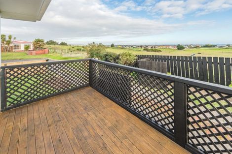 Photo of property in 56 Lee Street, Castlecliff, Whanganui, 4501