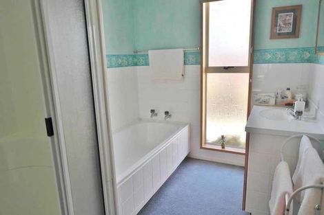 Photo of property in 2/8 Peverel Street, Riccarton, Christchurch, 8011