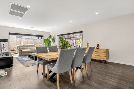 Photo of property in 21 Jeroboam Loop, Kumeu, 0810