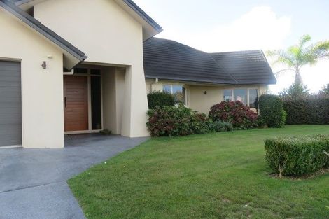 Photo of property in 2 Oldfield Court, Huntington, Hamilton, 3210