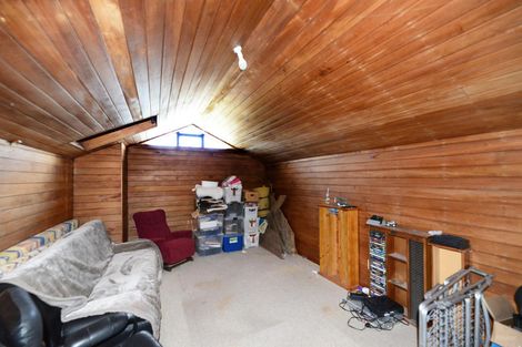 Photo of property in 66 Timaru Road, Waimate, 7924