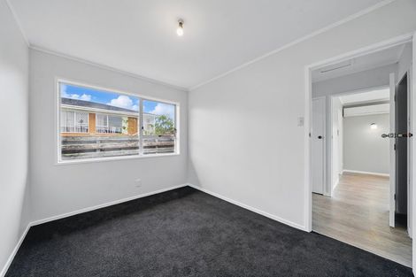 Photo of property in 1/41 Blacklock Avenue, Henderson, Auckland, 0612