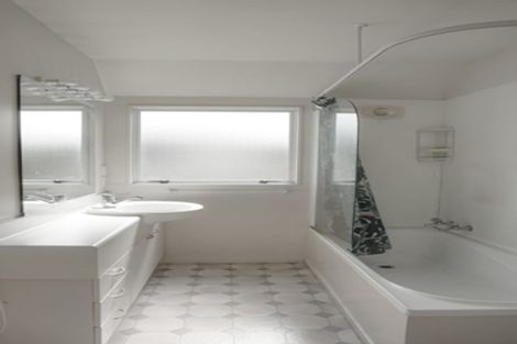 Photo of property in 4/10 Nova Place, Christchurch Central, Christchurch, 8011