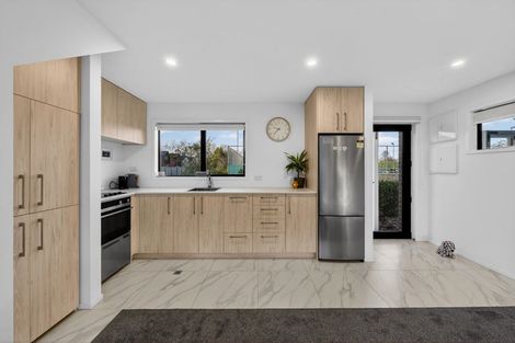 Photo of property in 4/8 Matata Place, Dallington, Christchurch, 8061