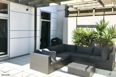 Photo of property in 3b Shalimar Crescent, Khandallah, Wellington, 6035