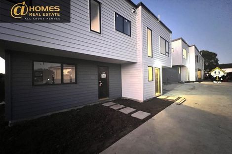 Photo of property in 3c Penfold Place, Henderson, Auckland, 0610