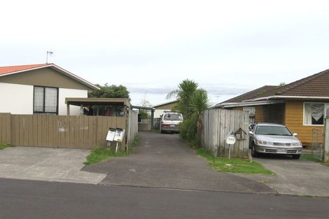 Photo of property in 13 Cyril Crescent, West Harbour, Auckland, 0618