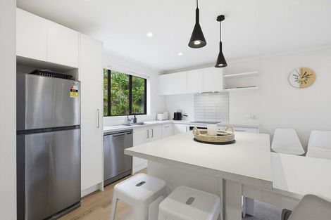 Photo of property in 15 Holystone Road, Whitby, Porirua, 5024