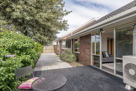 Photo of property in 104 Bassett Street, Burwood, Christchurch, 8083