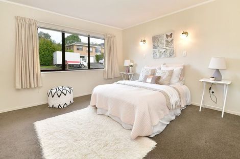 Photo of property in 16 Petrel Place, Massey, Auckland, 0614