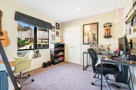 Photo of property in 18 Roseville Road, Gulf Harbour, Whangaparaoa, 0930