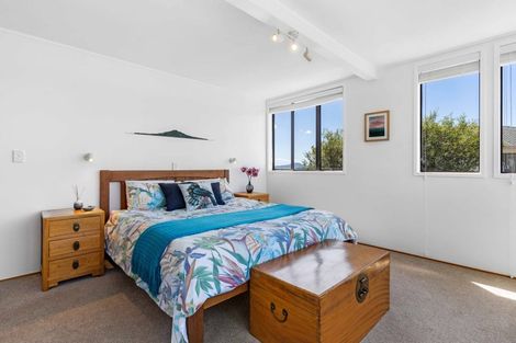 Photo of property in 98 Bleakhouse Road, Howick, Auckland, 2014