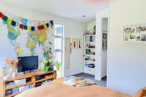 Photo of property in 20c Konini Road, Titirangi, Auckland, 0604