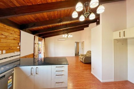Photo of property in 113 Luckens Road, West Harbour, Auckland, 0618