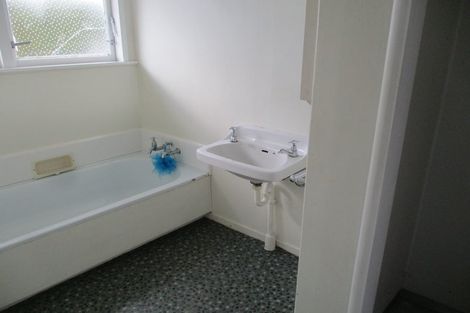 Photo of property in 1/18 Kairanga Crescent, Wainuiomata, Lower Hutt, 5014