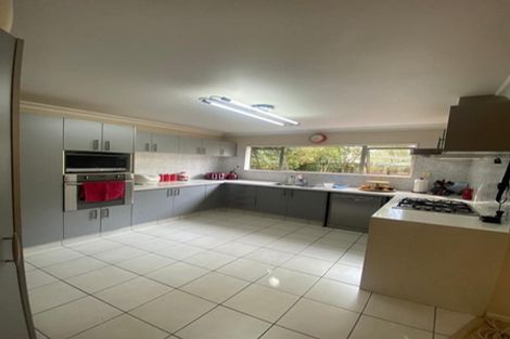 Photo of property in 3 Gendo Avenue, Henderson, Auckland, 0612