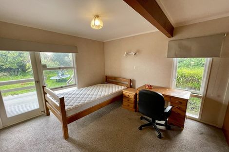 Photo of property in 13 Carlisle Road, Torbay, Auckland, 0630