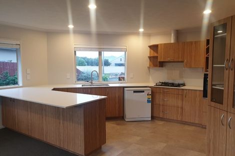Photo of property in 11 Wisteria Place, Parklands, Christchurch, 8083