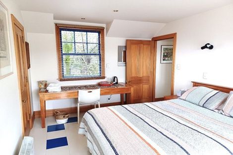 Photo of property in 14 Dorking Road, Brooklyn, Wellington, 6021