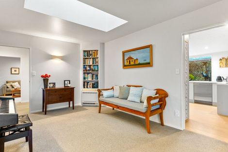Photo of property in 43 Braemar Road, Rothesay Bay, Auckland, 0630