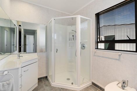 Photo of property in 24 Julian Road, Onemana, Whangamata, 3691