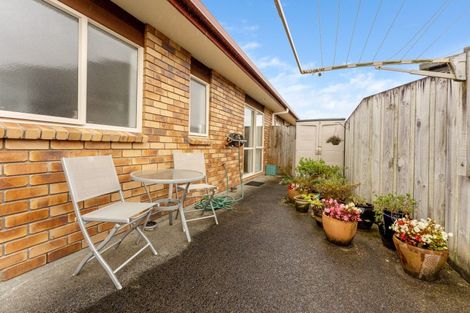 Photo of property in Rangeview Villas, 24/9 Fuller Close, Levin, 5510