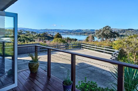 Photo of property in 92 Mana View Road, Paremata, Porirua, 5026