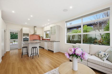 Photo of property in 18 Pukemere Way, Pukerua Bay, 5026