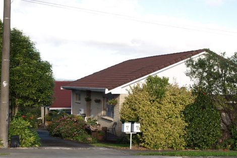 Photo of property in 42a Minerva Terrace, Cockle Bay, Auckland, 2014