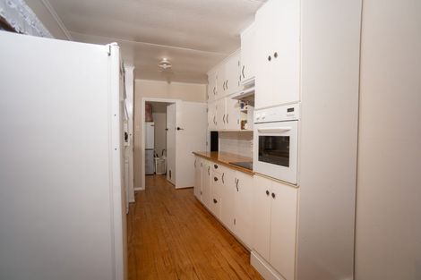 Photo of property in 16 Manchester Street, Patea, 4520