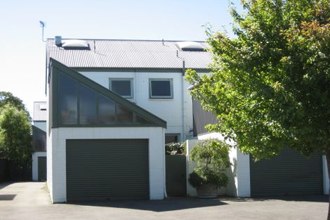 Photo of property in 4/99 Aikmans Road, Merivale, Christchurch, 8014